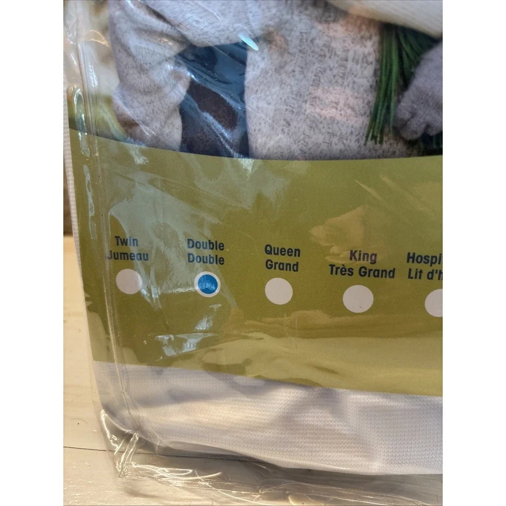PRIVA Double BED MATTRESS / PROTECTOR /NEW‎